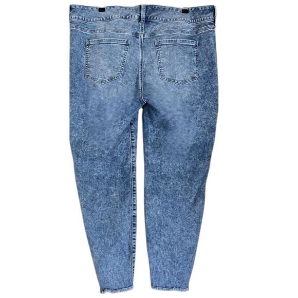 Torrid  Acid Wash Super Soft Mid-Rise Skinny Jean Jegging 18S - Picture 7 of 9